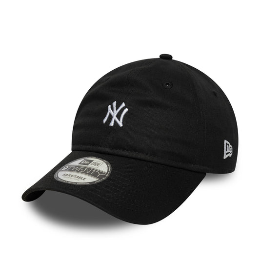 New York Yankees Mini Logo Black 9TWENTY Adjustable Cap
