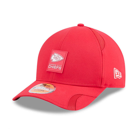 Kansas City Chiefs 2025 Sideline M Crown 9Forty Cap