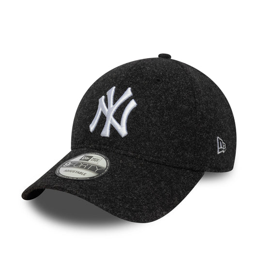 New York Yankees MLB Melton Black 9Forty Adjustable Cap